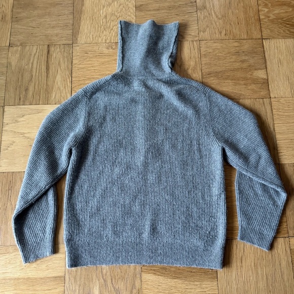 J Crew Medium Gray Half Zip Ribbed Knit Stretch Sweater Pullover - Picture 2 of 7